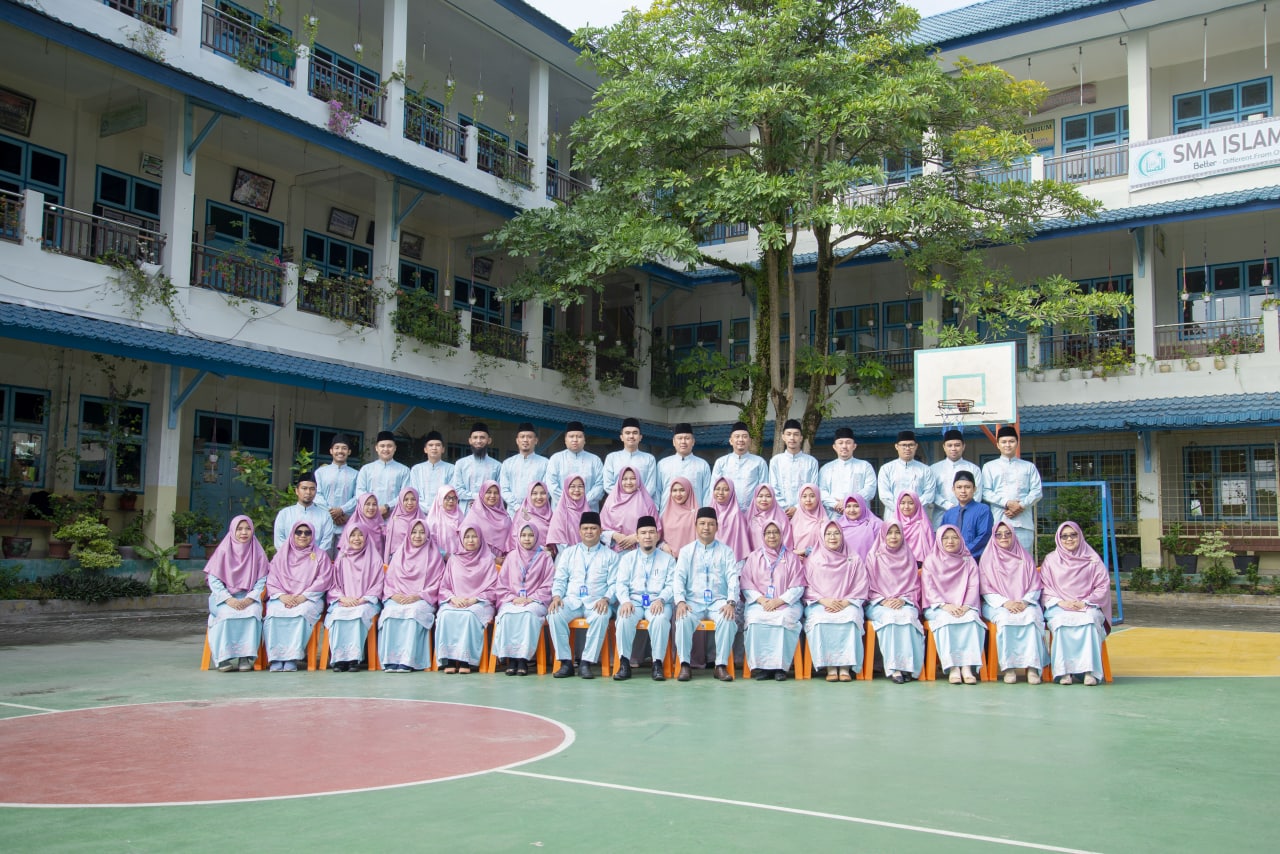 Teachers and Employees of As-Shofa High School.