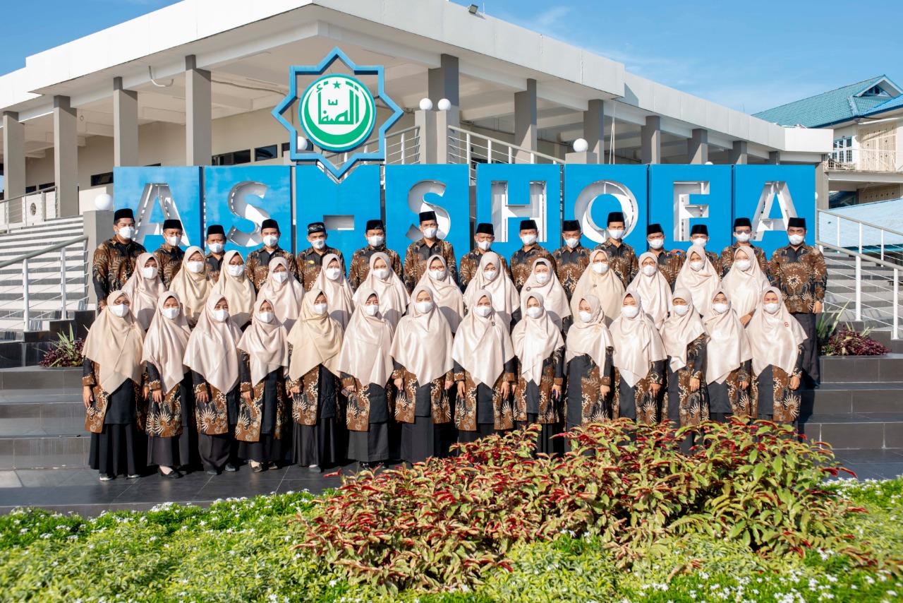 Teachers and Employees of As-Shofa Middle School.