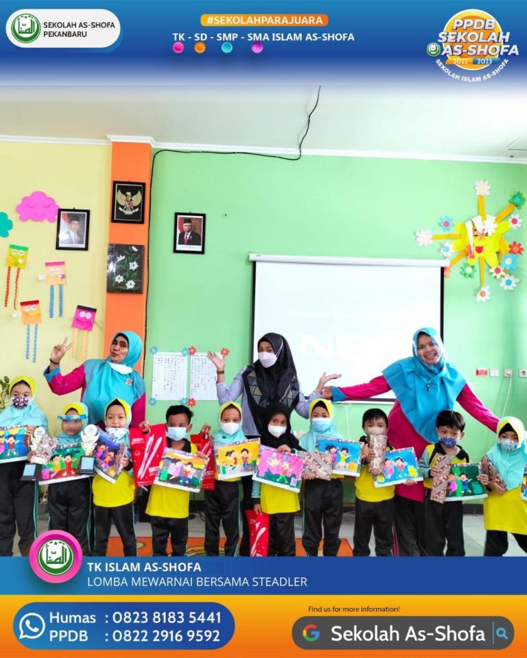 Anak bermain