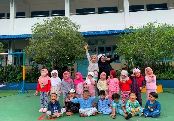 Akhir Bulan Ceria (ABC)